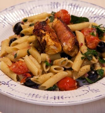 Pasta met pesto-parmahamkip