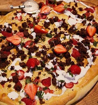 Aardbei-mascarponepizza