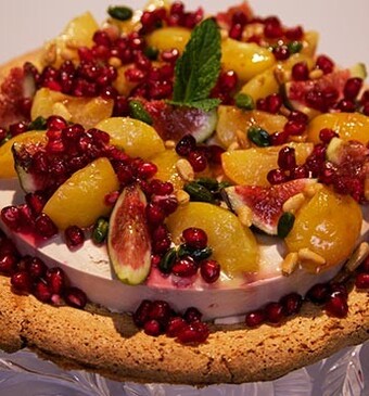 Zoete granaatappeltaart