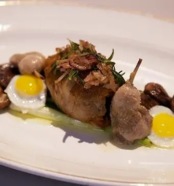 Trio van kwartel met shiitake