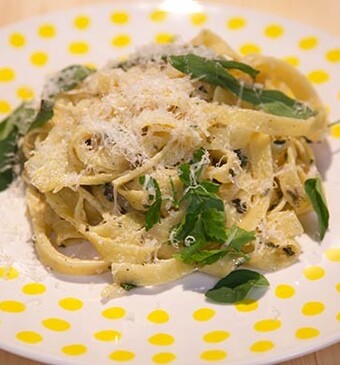 Tagliatelle met venkel en citroenroomsaus
