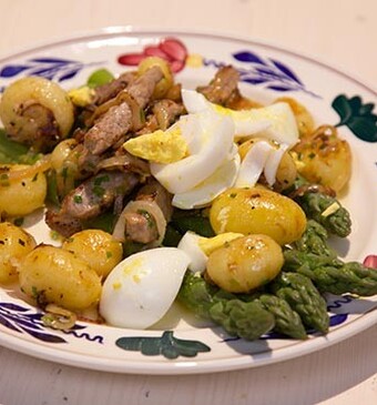 Varkenslapjes met groene asperges