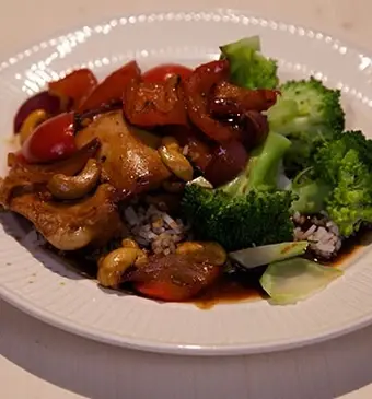 Oosters gemarineerde cashewkip