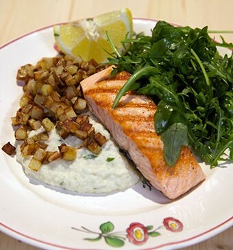 Gegrilde zalm met dragon-bloemkoolcrème