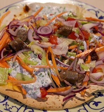 Turkse pizza’s met lamsworstjes