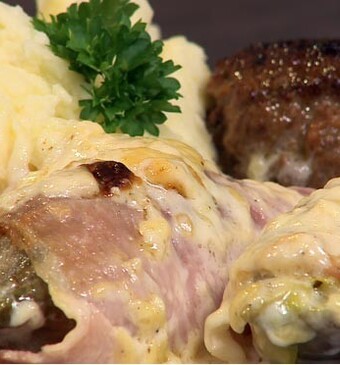 Voor opa witlof! (Witlof met ham en kaas uit de oven met puree en een gehaktballetje)