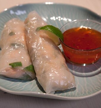 In thee gestoomde maaltijdloempia’s