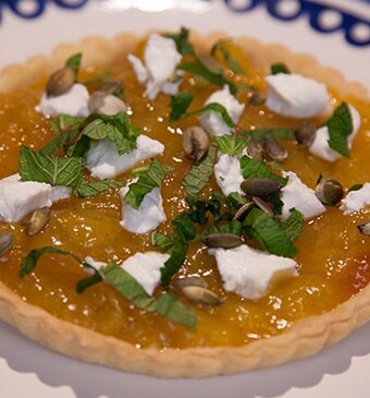 Pompoentaartjes met geitenkaas