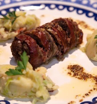 Prei-stamppot met slavinken en mosterdjus