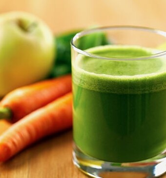 Wortel-bleekselderij-gembersmoothie