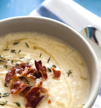 Knolselderijsoep met roggebroodje geitenkaas