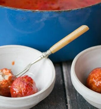 Kalkoenballetjes in tomatensaus