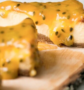 Ricotta cheesecake met passievruchtencurd