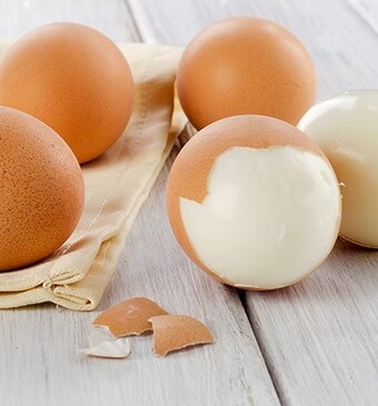 Hoe (lang) kun je gekookte eieren bewaren?