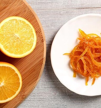 Gekonfijte sinaasappelschillen