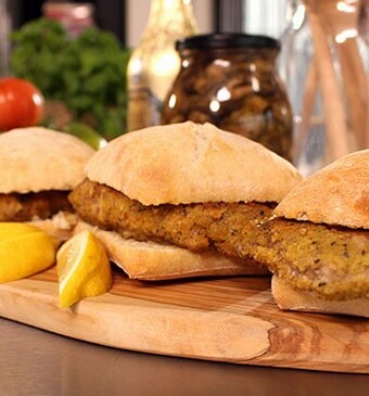 Broodje costoletta alla Milanese