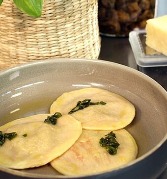 Ravioli met amatriciana-saus