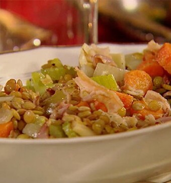 Gestoofde linzen op Italiaanse wijze