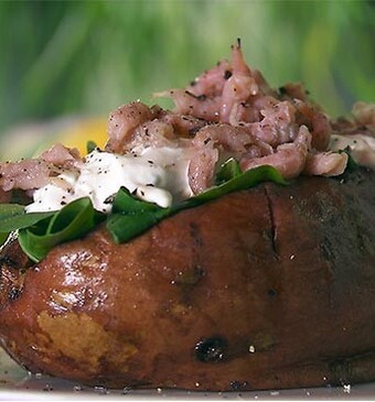 Gepofte zoete aardappel met Hollandse garnalen