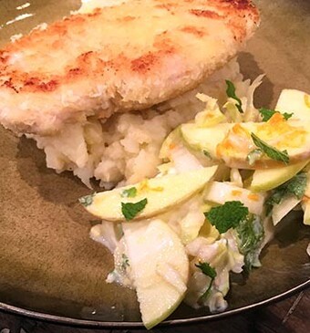 Krokante kipfilet met aardappel-knolselderijpuree