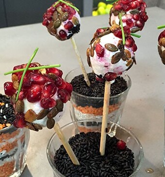 Crunchy geitenkaaslollipops