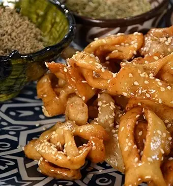 Shebekia (Honingkoekjes met sesam- en anijszaad)