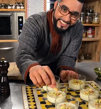 Ferni (Afghaanse pudding met geroosterde noten)
