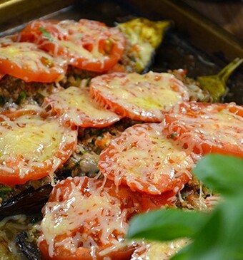 Flauwgevallen imam (Gevulde aubergine)