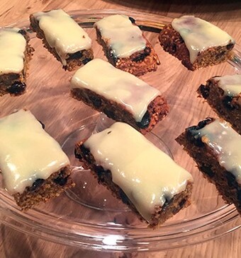 Carrot cake bars