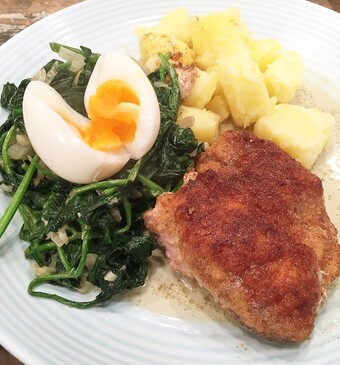 Spinazie à la crème met cordon bleu