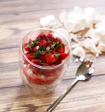Slanke Eton mess