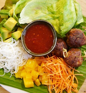 Aziatische toverballen - kipgehaktballetjes in slablaadjes