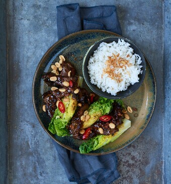 Spicy-beefsalade uit de wok