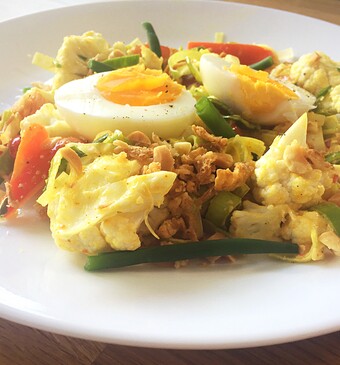 Bloemkoolsalade met pittige kerriemayonaise