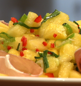 Ananassalsa met basilicum