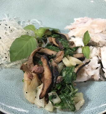 Gevulde vis in zoutkorst