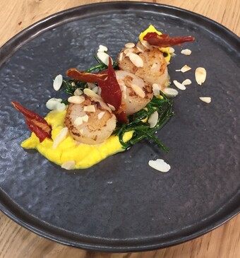 Bloemkoolsaffraancrème met coquilles