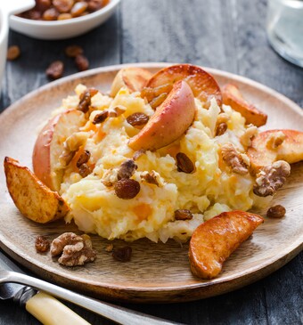 Vergeten stamppot met knolselderij en walnoten