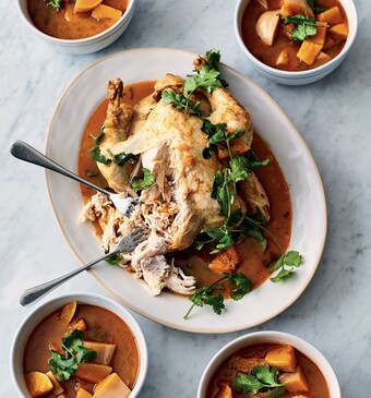 Thaise rode kippensoep