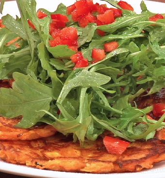 Rosti van zoete aardappel met geitenkaas