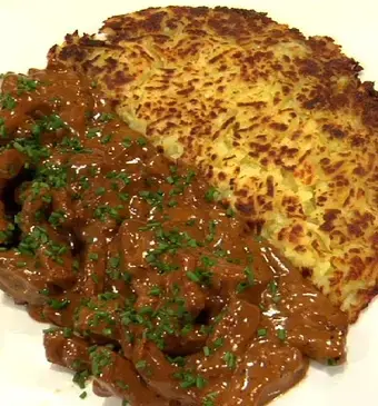 Züricher geschnetzeltes met rösti