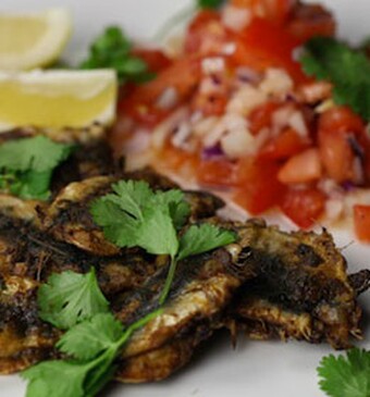 Sardine tosti’s met chermoula