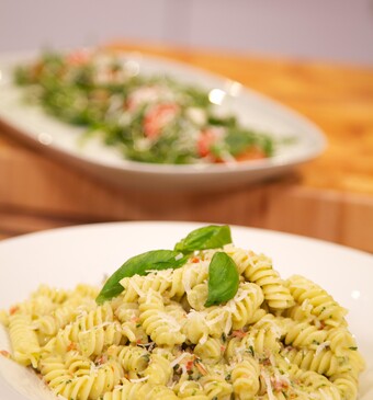 Fusilli con pesto alla Siciliana & Caprese alla Gio