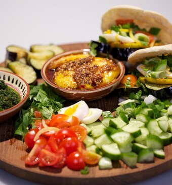 Pita sabih met amba & zhug