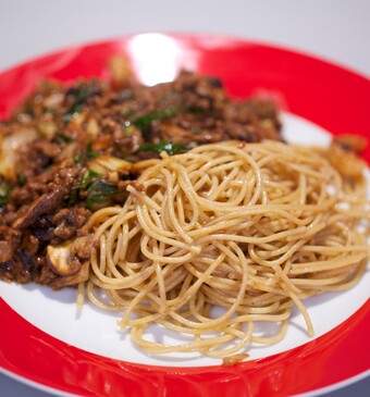 Zwarte bonen in je pastasaus