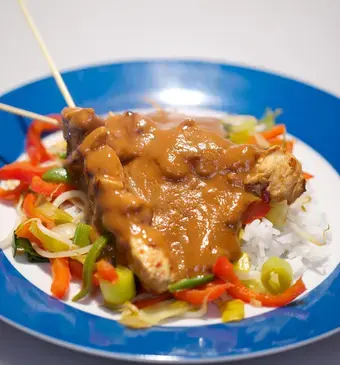 Saté met pindasaus