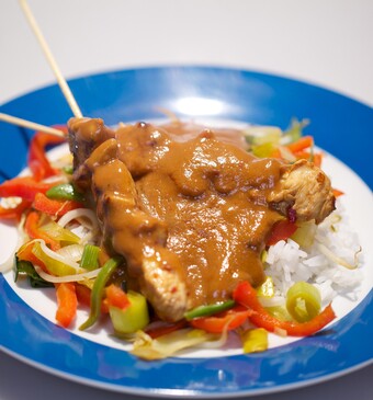 Saté met pindasaus