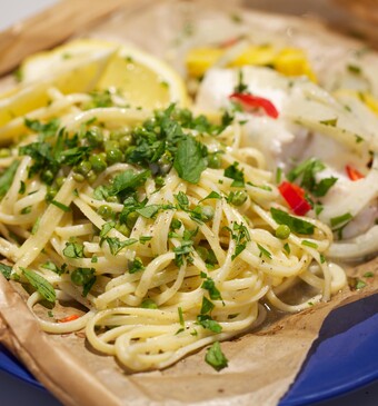 Kabeljauw in een envelopje met citroenlinguine