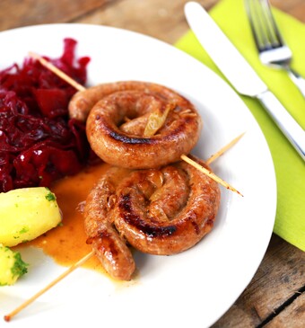 Rode kool met chipolata worst