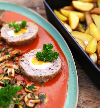 Vogelnestjes in tomatensaus